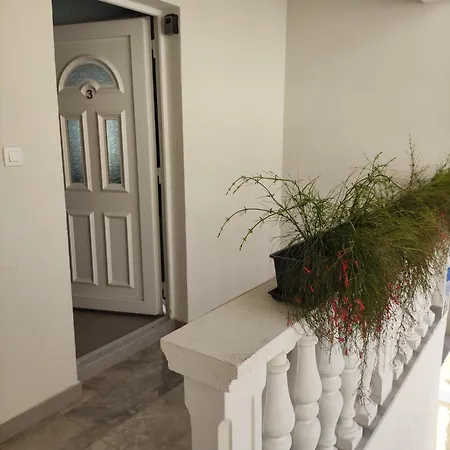 Apartment Frle 3 Zadar